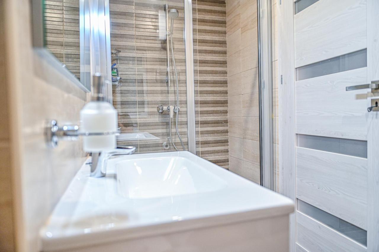 Droplet Apartment Kalkara Exterior photo