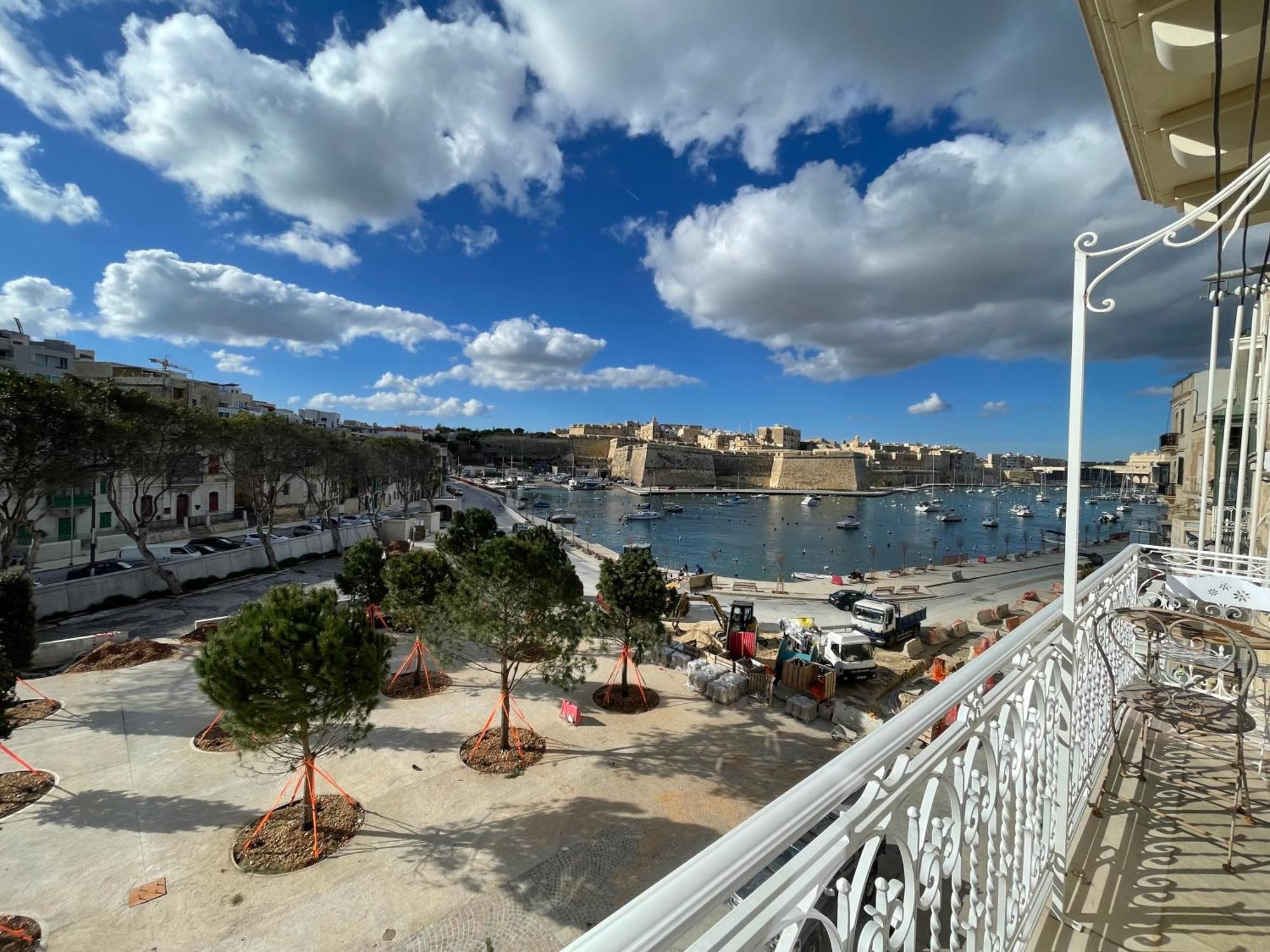 Droplet Apartment Kalkara Exterior photo